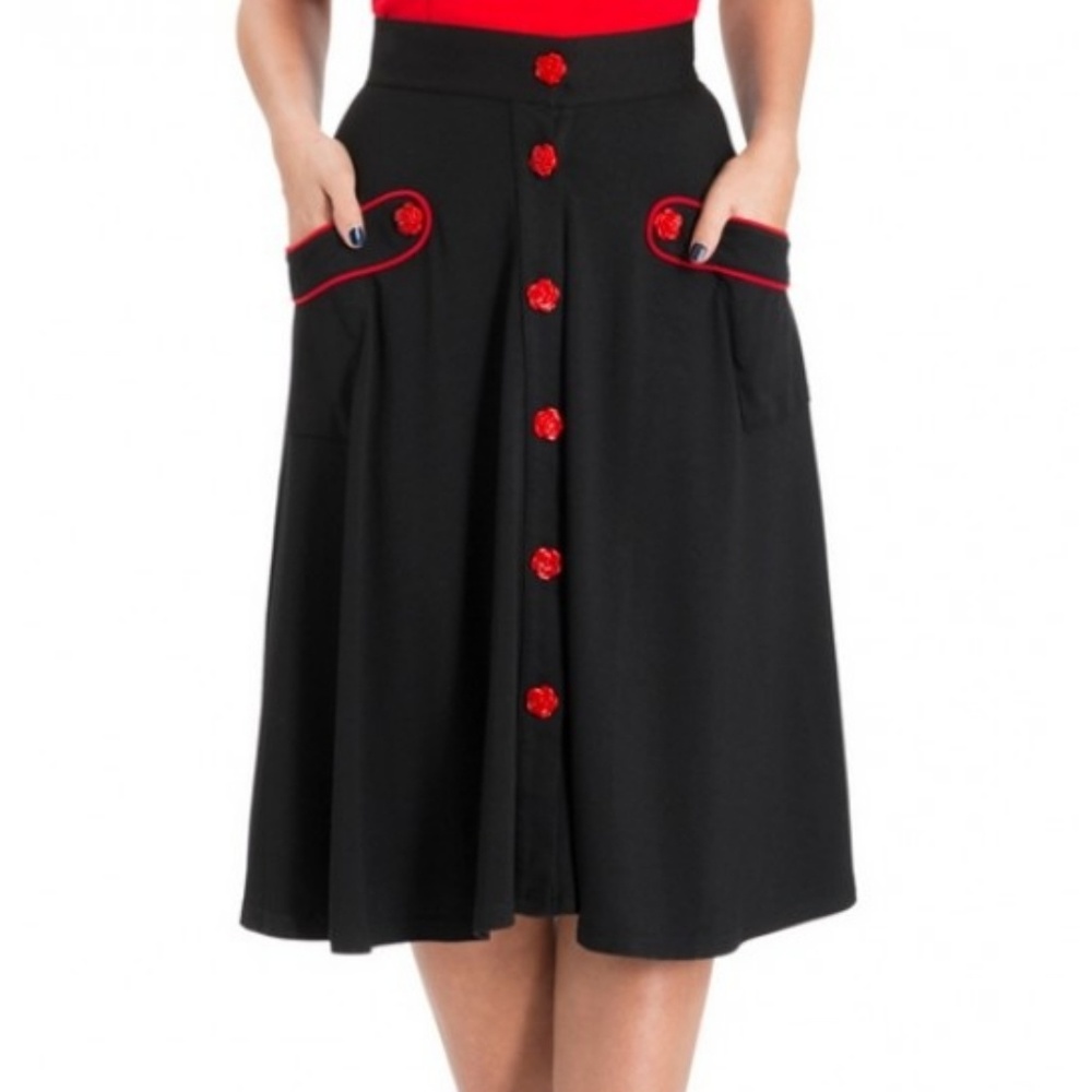 Voodoo Vixen Black circle skirt w/ rose buttons XL